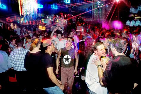 Top 6 Nightclubs in Paris: Best Places to Party