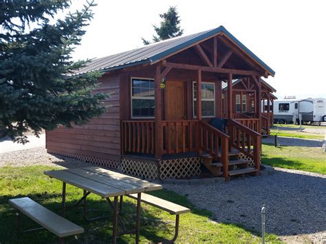 Cabin Camping in Montana | RV Camping in Montana