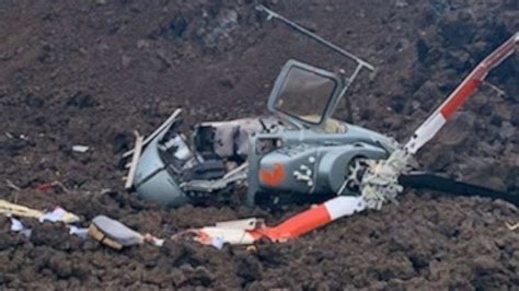 Hawaii helicopter crash: Paradise Helicopters tour carrying 6 crashes in Big Island lava field ...