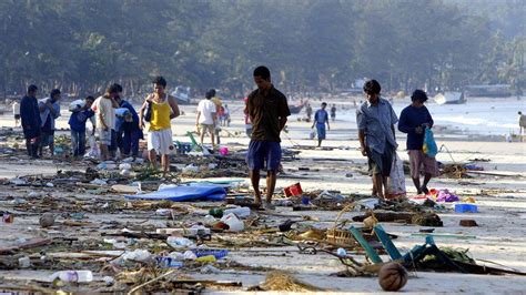 The Indian Ocean tsunami remembered by those who survived it - BBC News