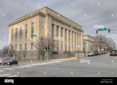 Tennessee Supreme Court Building in Nashville. Built in 1937 and ...