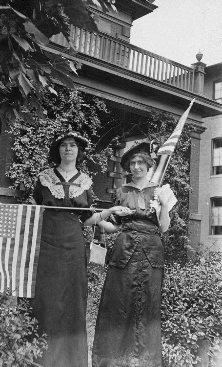 Women picketers, Pittsburgh, June 1914 | Old west photos, North america history, West indian