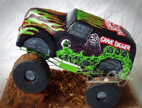 Stacey's Sweet Shop - Truly Custom Cakery, LLC: Grave Digger Monster Truck Birthday Cake