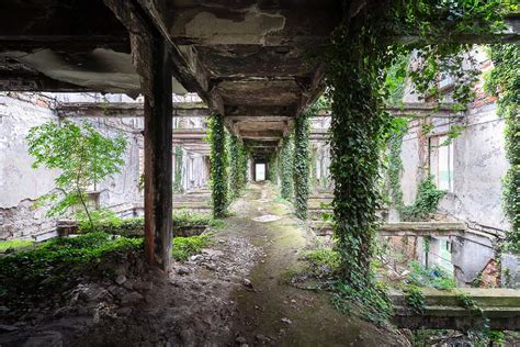 I Photographed Abandoned Buildings in Abkhazia - by Roman Robroek