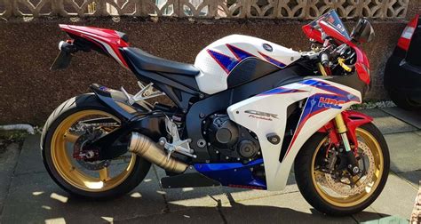 Honda CBR1000RR Fireblade 2010 Review (2010) • TheBikeMarket