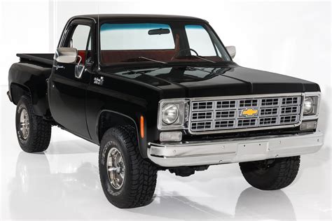 1977 Chevrolet Pickup K10 4X4 Stepside Pickup 350ci