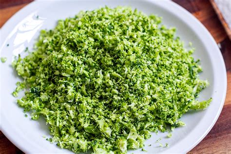 Easy Broccoli Rice (Keto, Paleo, Whole30) - Recipe Ocean