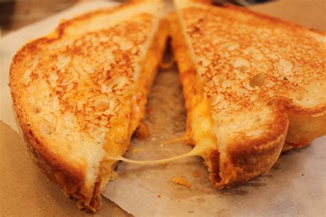 GRILLED CHEESE