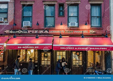 Lombardi`s Pizza at Spring Street, Manhattan. America`s First Pizzeria. Typical New York City ...