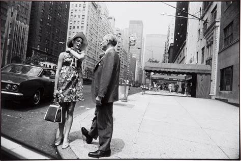 Garry Winogrand’s Women are beautiful – 50 years later