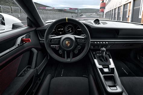 New 2022 Porsche 911 GT3 RS Revealed