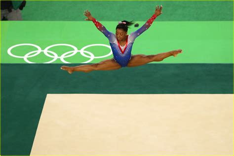 Simone Biles & Aly Raisman Take Gold & Silver in Gymnastics Floor ...