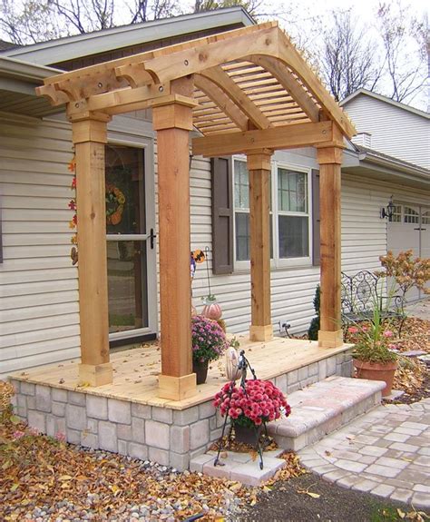 Embrace Nature with a Stunning Cedar Arbor in Menasha