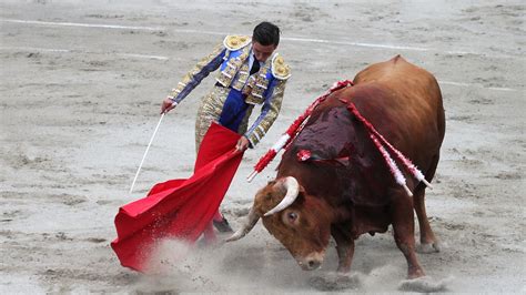 Matador Bullfight 1920 x 1080 HDTV 1080p Wallpaper