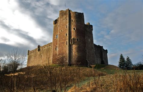 If you're a fan of Monty Python or #Outlander you might recognise this place - Doune Castle, a ...