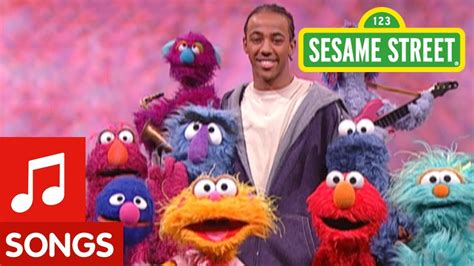 Sesame Street: Abc Hip Hop With Miles - YouTube