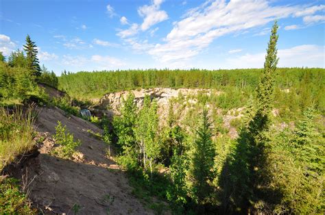 Little Buffalo River Falls Territorial Park - Spectacular NWT