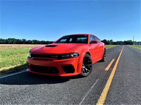 12 Things We LOVE About the Dodge Charger R/T Scat Pack — Auto Trends Magazine