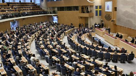 Swedish parliament postpones new anti-terror bill to May | Europe