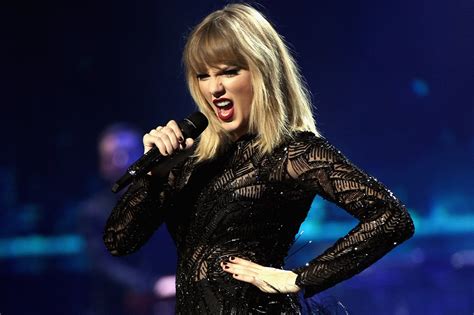 What Genre Is Taylor Swift's Music? | POPSUGAR Entertainment