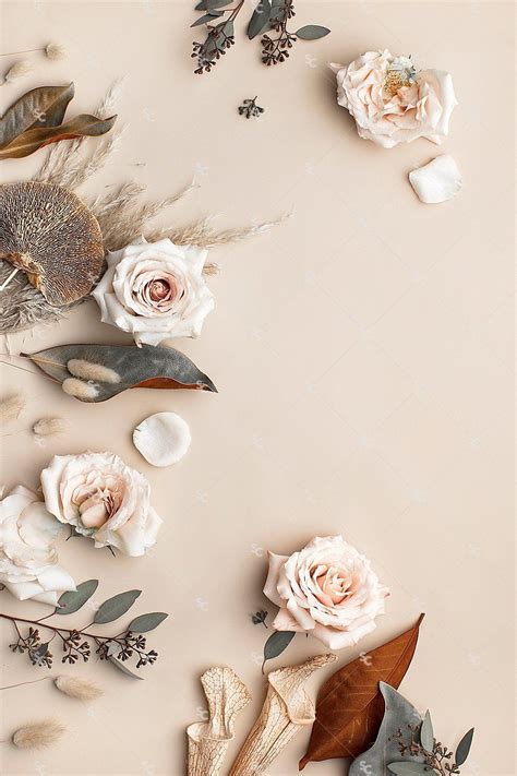 This image contains a soft mix of neutral florals on a light tan background. | Цветочные ...