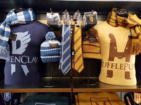 Ravenclaw And Hufflepuff Gear | In the Lyric Theater, for Ha… | Flickr