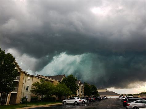 During a tornado warning in Merrillville, Indiana. : r/weather