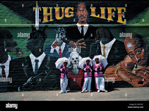 Tweede Nuwe Jaar: Tupac gangster rap culture invades Hard Living$ gang ...