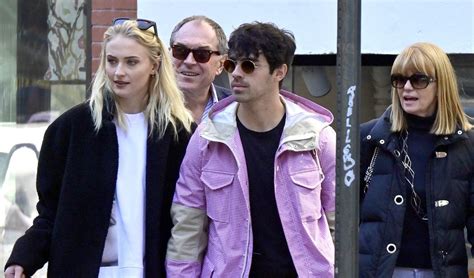 Joe Jonas & Sophie Turner Join Her Parents for Lunch in NYC | Joe Jonas ...