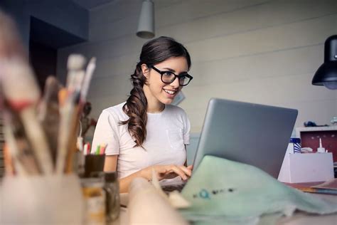 HD wallpaper: woman, work, laptop, computer, desk, office, smile, glasses | Wallpaper Flare