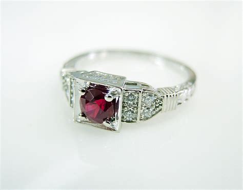 Custom Engagement Rings In Toronto | Cynthia Findlay