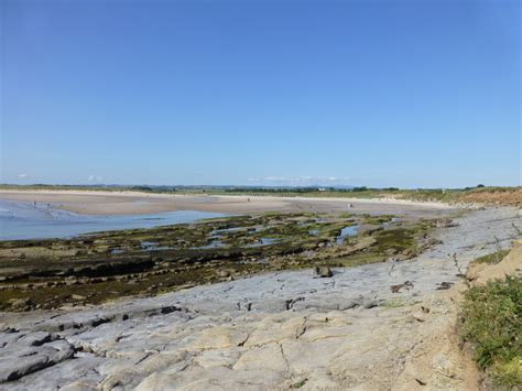 Seahouses South Beach - Northumberland | UK Beach Guide