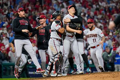 Arizona Diamondbacks seal their place in World Series | The Independent