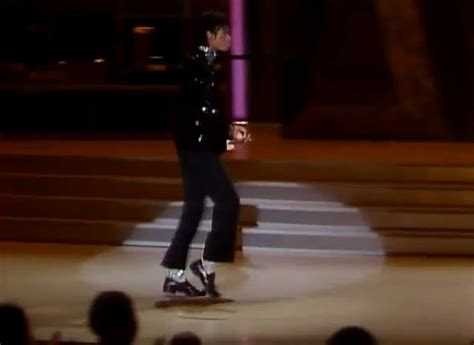 Image - Michael Jackson's First Moonwalk.jpg | The Amazing Everything Wiki | FANDOM powered by Wikia