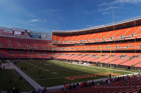 CLEVELAND - Cleveland Browns Stadium (73,200) | Page 2 | SkyscraperCity ...