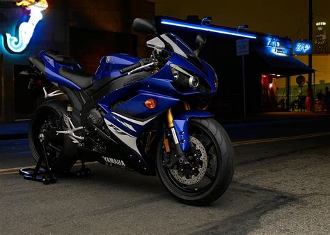 Yamaha R1 Top Speed Mph : YAMAHA R1 TOP SPEED 300 km/h MAX SPEED ...