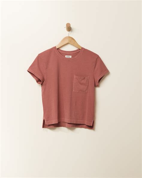 Perfect Pocket Tee | Tee shirt outfit, Pocket tee shirts, Simple shirts