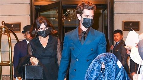 Andrew Garfield Holds Hands With GF Christine Gabel In New York City – Hollywood Life