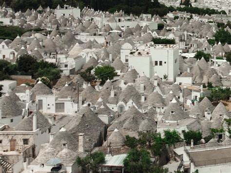 A day trip to Alberobello - Puglia, Italy - 2 Cups of Travel