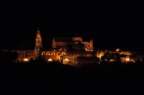 night view of the mezquita photo - Ned & Sara photos at pbase.com