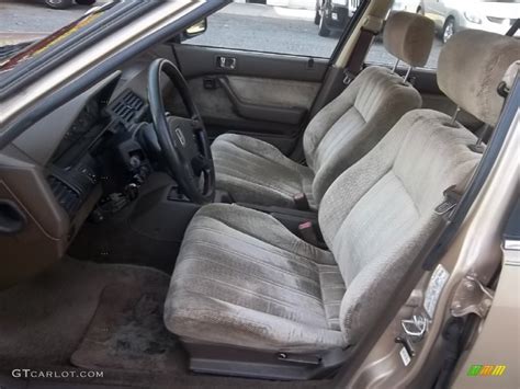 Tan Interior 1989 Honda Accord LX Sedan Photo #57643582 | GTCarLot.com