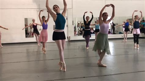 Orlando Ballet rehearses The Nutcracker - YouTube