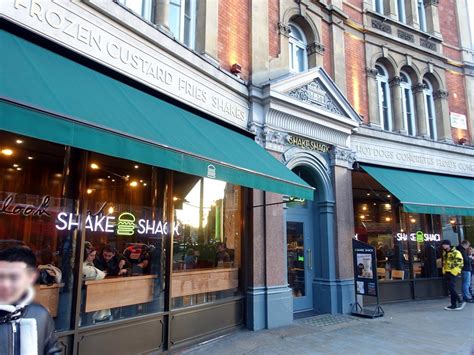 Shake Shack Soho (London, UNITED KINGDOM) ★★★☆☆ | A traveling foodie's ...