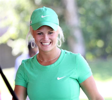 43 Beautiful Women Golfers: The Top Female Golf Players 2023 - Hood MWR