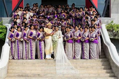 World's biggest wedding in Sri Lanka has 126 bridesmaids, 25 best men, 20 page boys and 23 ...