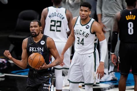 Kevin Durant completely overshadows Giannis Antetokounmpo