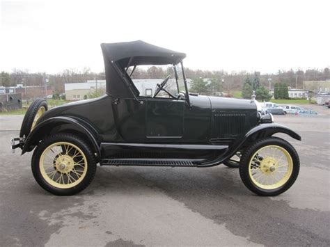 1927 FORD MODEL T ROADSTER 1927 FORD MODEL T ROADSTER - 5 – Old Is New Again Inc.