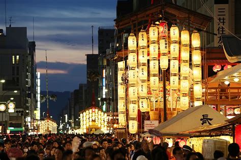 Gion Festival Displays Kyoto’s Lavish Hospitality | Nippon.com