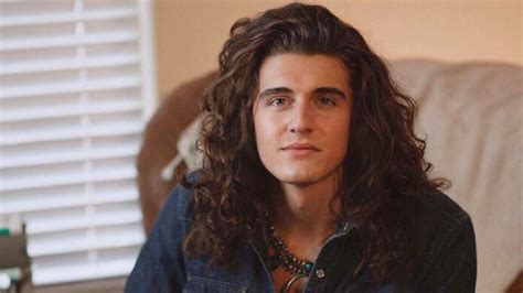 Cade Foehner Net Worth 2022, Age, Wife, Baby, Height, Family, Parents - Apumone