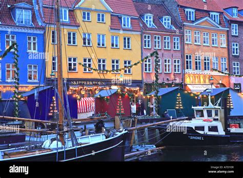 Nyhavn, Christmas Market, Copenhagen Stock Photo - Alamy